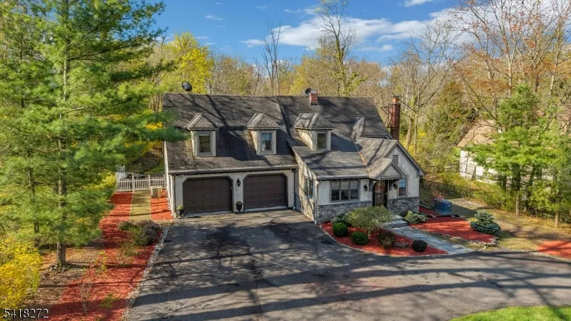 21 Hewlett Rd Montville, NJ 07082