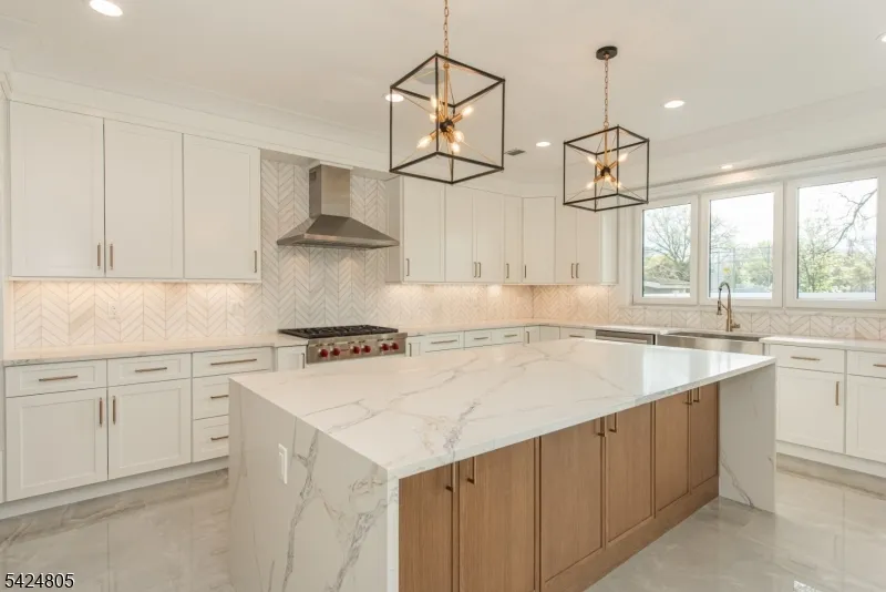 722 Erie Rd Paramus, NJ 07652
