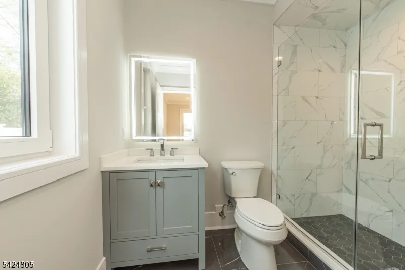722 Erie Rd Paramus, NJ 07652