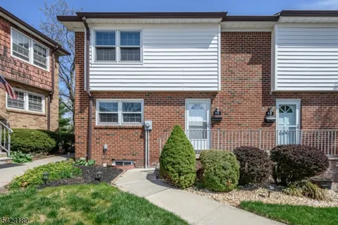 4 Cardinal Ln #1 Unit 1