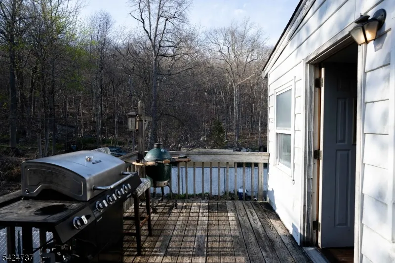 168 Art St Ringwood, NJ 07456