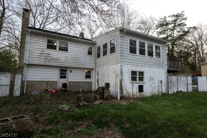 168 Art St Ringwood, NJ 07456