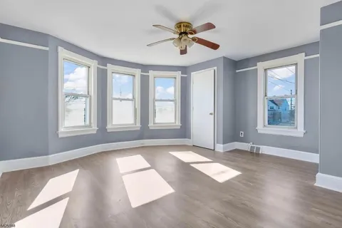 929 Bordentown Rd