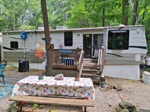 1 Pine Park