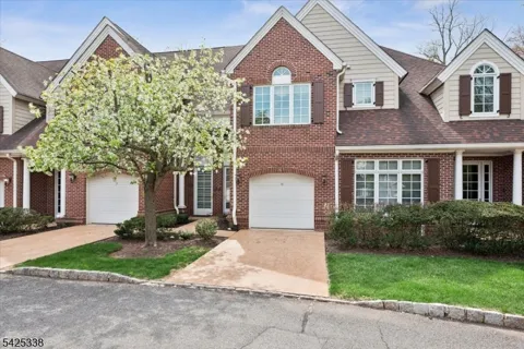 28 SCHMIDT CIRCLE
