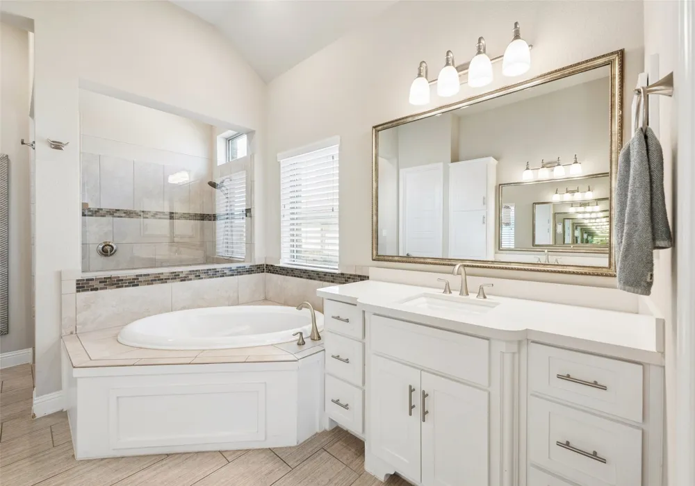 1116 Broadmoor Way Roanoke, TX 76262