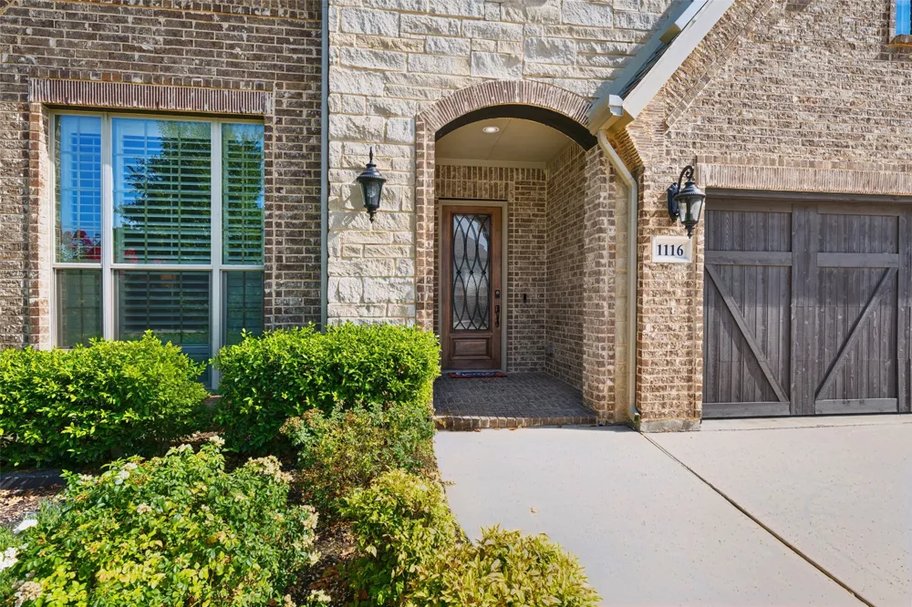 1116 Broadmoor Way Roanoke, TX 76262