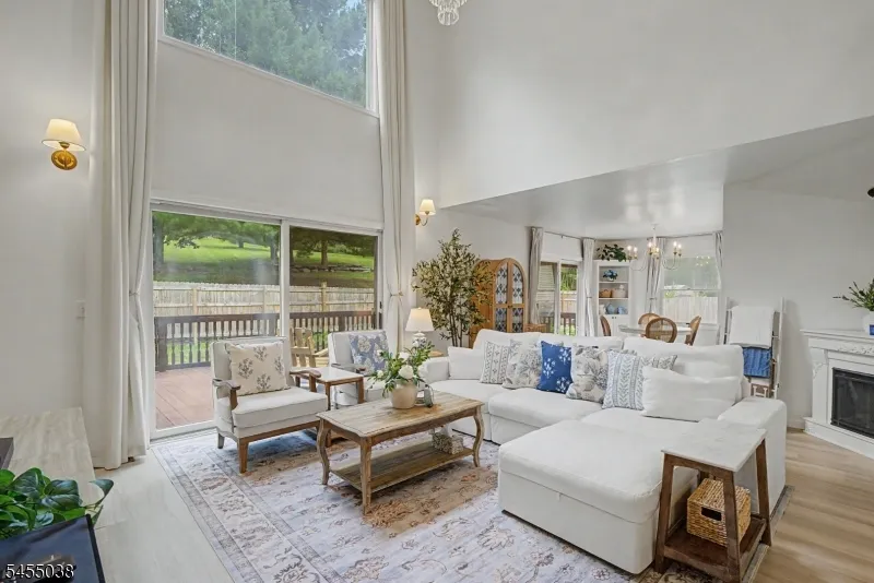 105 Nightingale Rd Hope, NJ 07825