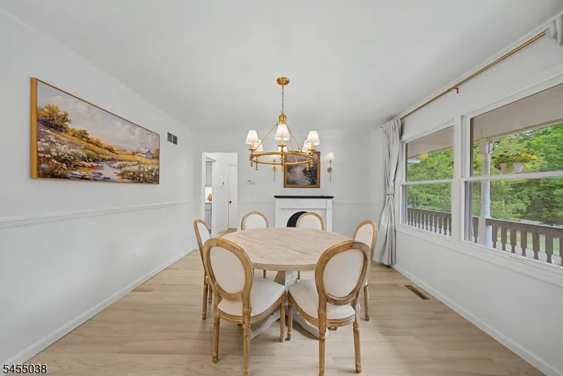105 Nightingale Rd Hope, NJ 07825