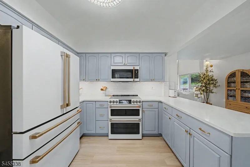 105 Nightingale Rd Hope, NJ 07825