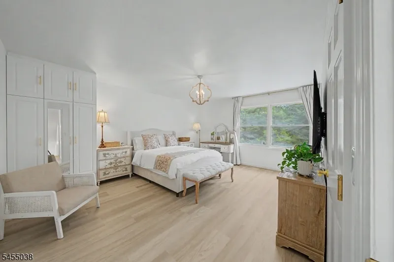 105 Nightingale Rd Hope, NJ 07825