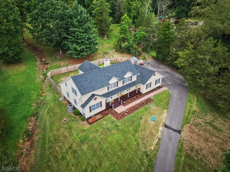 105 Nightingale Rd Hope, NJ 07825