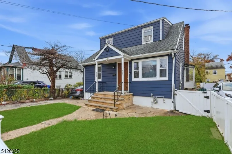 721 E Curtis St Linden City, NJ 07036