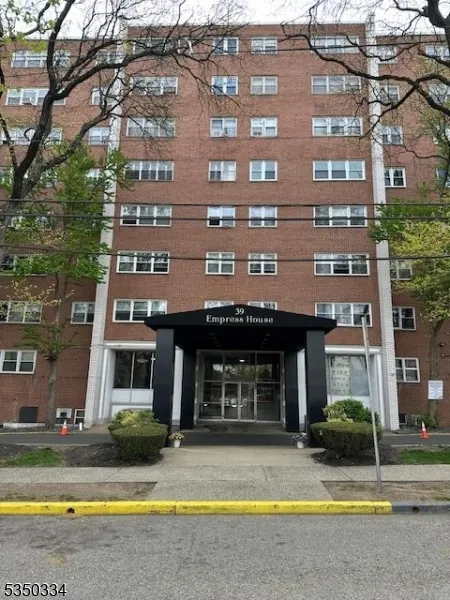 39 E 39Th St #7R Unit 7R Paterson City, NJ 07514