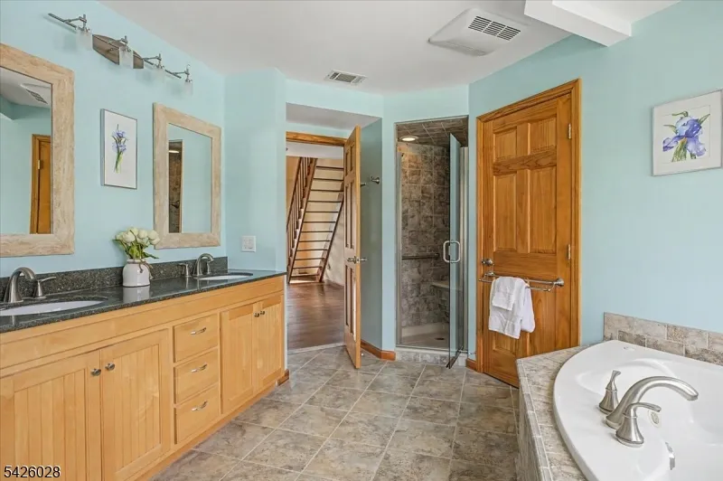 502 Woolf Rd Alexandria, NJ 08848
