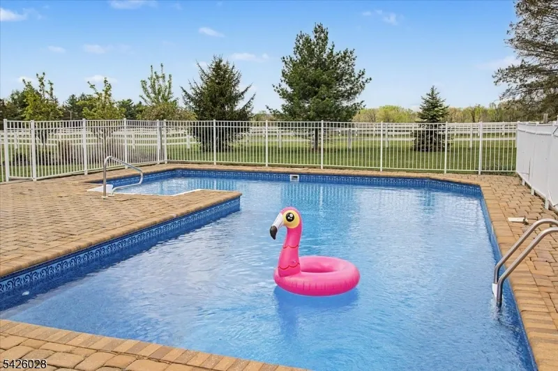 502 Woolf Rd Alexandria, NJ 08848