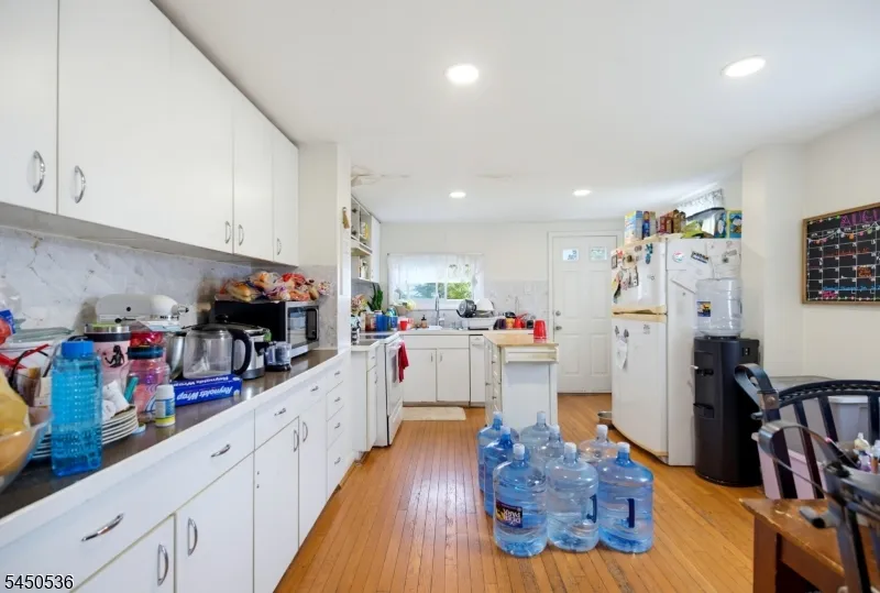 401 Summit ave Westville, NJ 08093