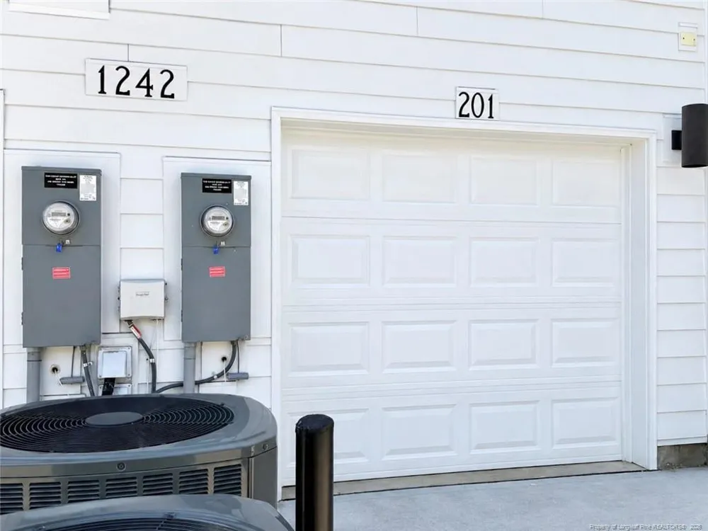 1242 Coach Station Alley #201 Raleigh, NC 27601