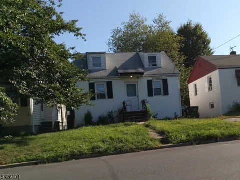 305 Woodlawn Ave
