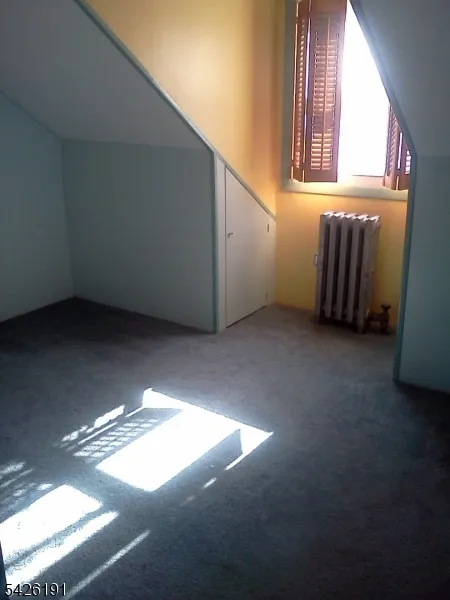 305 Woodlawn Ave Linden City, NJ 07036