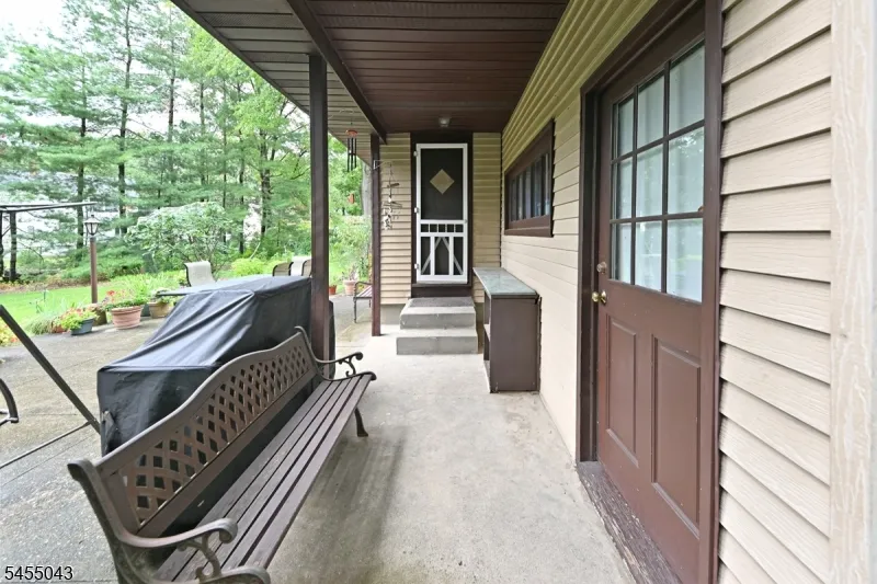 393 Gregory Rd Paramus, NJ 07652