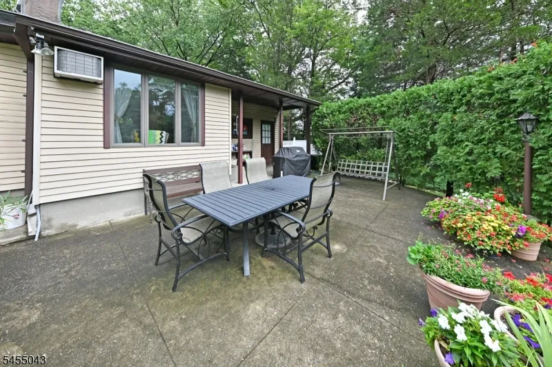393 Gregory Rd Paramus, NJ 07652