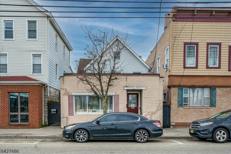 128 S Broadway South Amboy City, NJ 08879