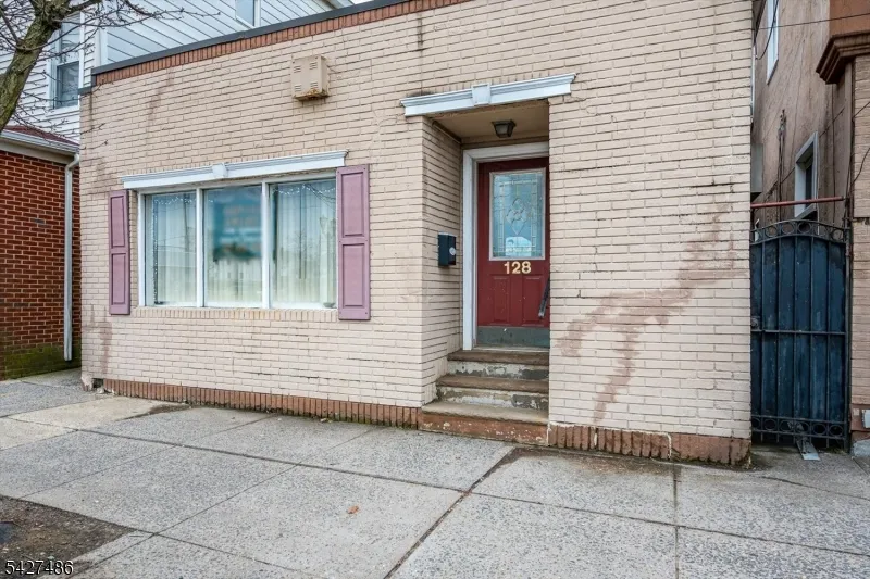 128 S Broadway South Amboy City, NJ 08879