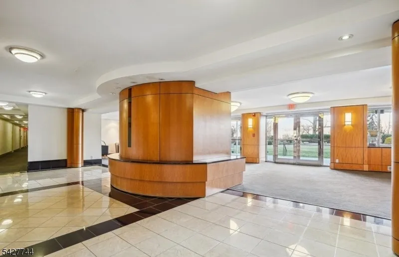 377 S Harrison Street 15D #15D Unit 15D East Orange City, NJ 07018