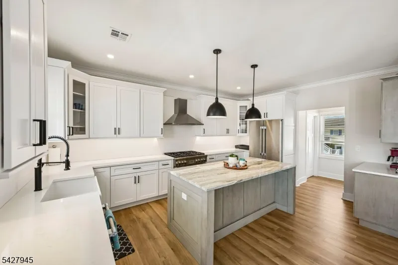 65 Sylvia Ln Stafford, NJ 08050
