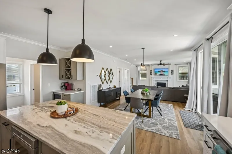 65 Sylvia Ln Stafford, NJ 08050