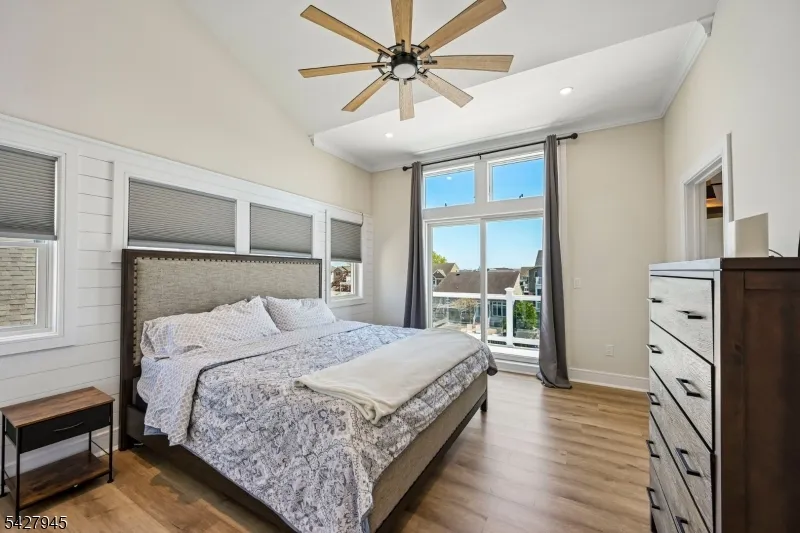 65 Sylvia Ln Stafford, NJ 08050