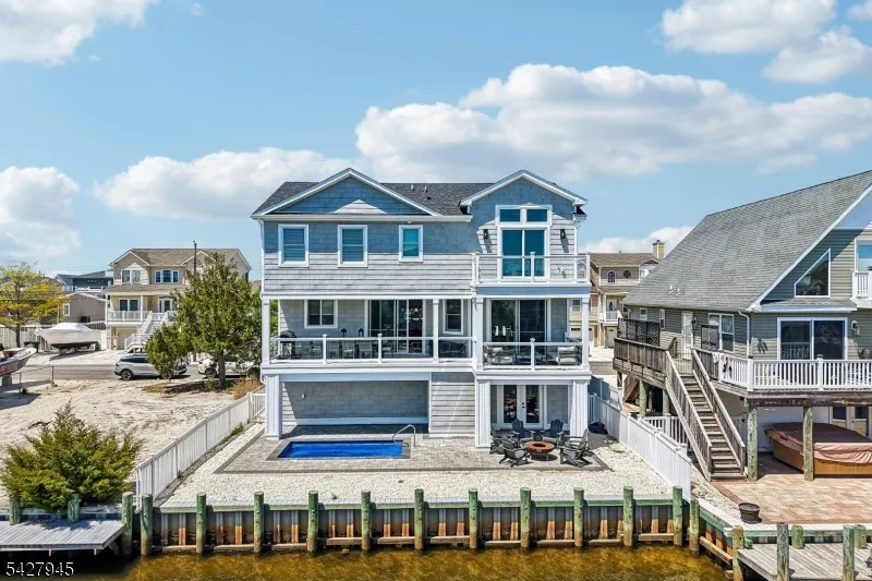 65 Sylvia Ln Stafford, NJ 08050