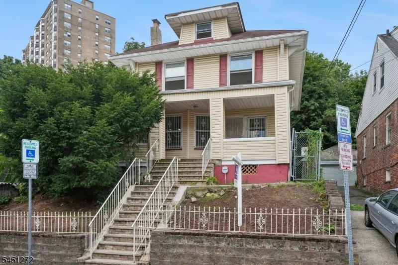 14 Scheerer Ave Newark City, NJ 07112