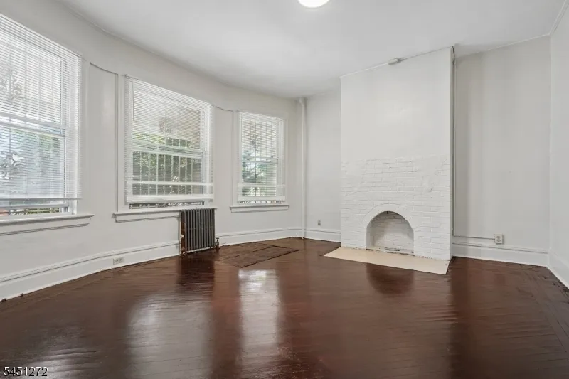 14 Scheerer Ave Newark City, NJ 07112