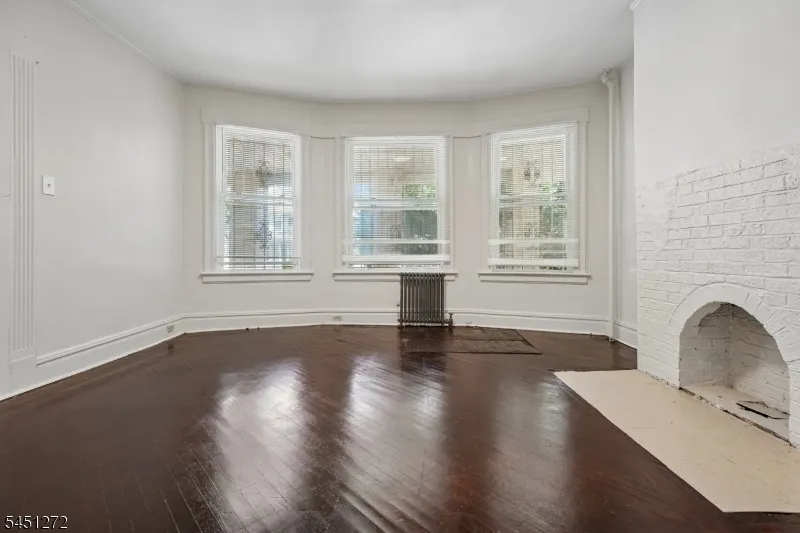 14 Scheerer Ave Newark City, NJ 07112