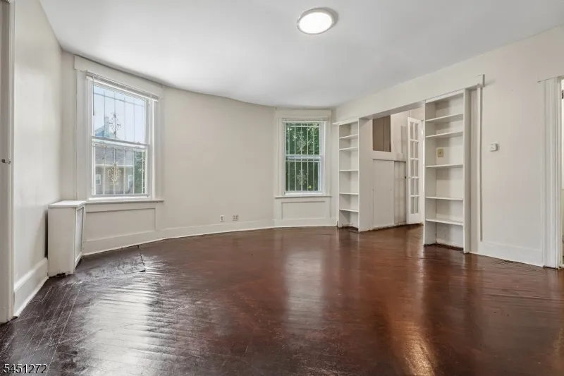 14 Scheerer Ave Newark City, NJ 07112