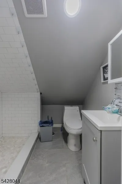 627 Van Buren Ave Linden City, NJ 07036