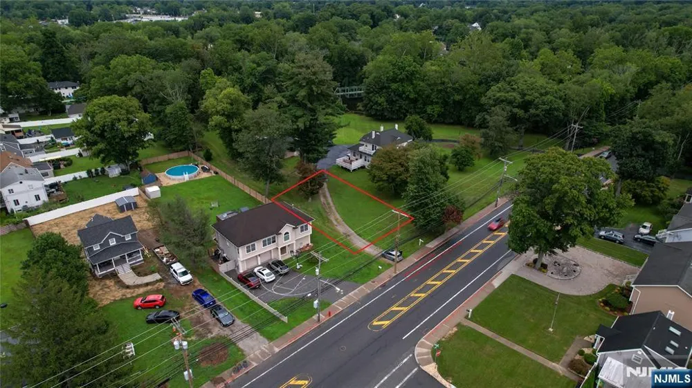 8 Newark Pompton Turnpike Pequannock Township, NJ 07440