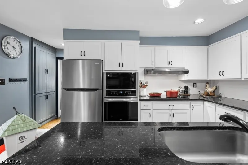 269 Quakertown Rd Franklin, NJ 08867