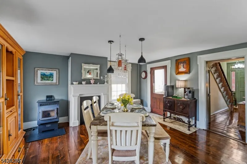 269 Quakertown Rd Franklin, NJ 08867