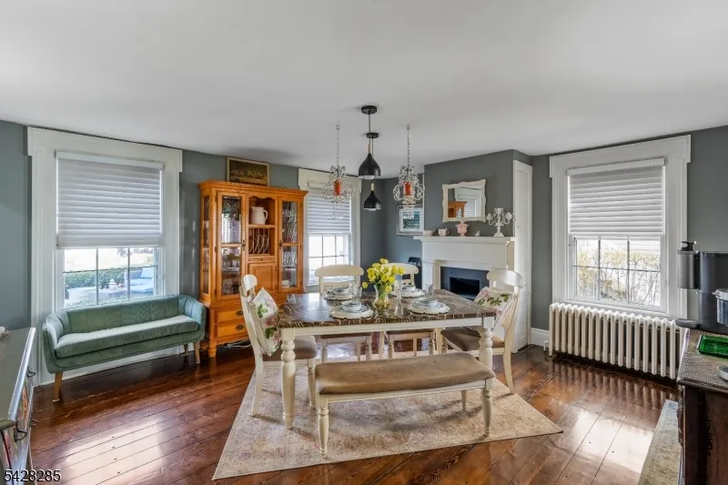 269 Quakertown Rd Franklin, NJ 08867