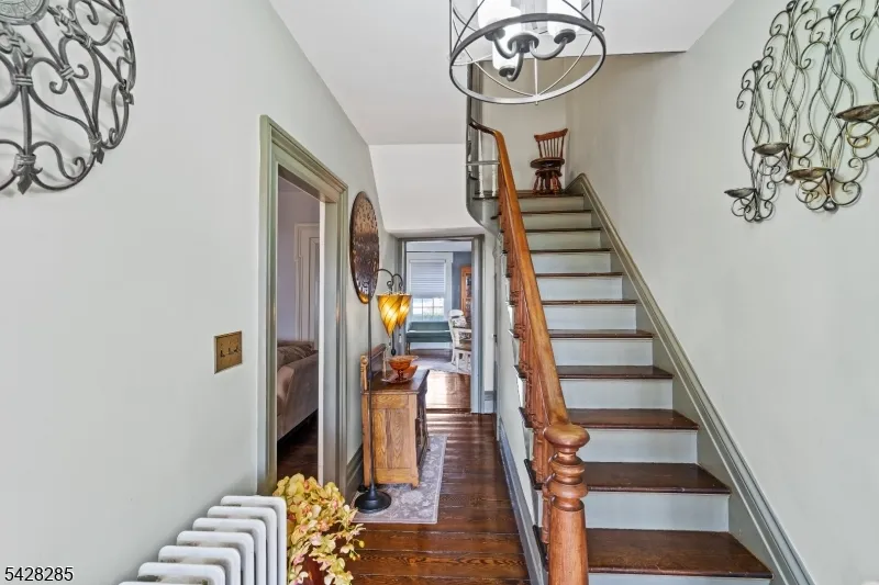 269 Quakertown Rd Franklin, NJ 08867