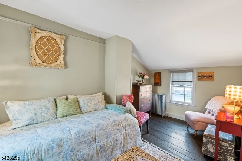 269 Quakertown Rd Franklin, NJ 08867