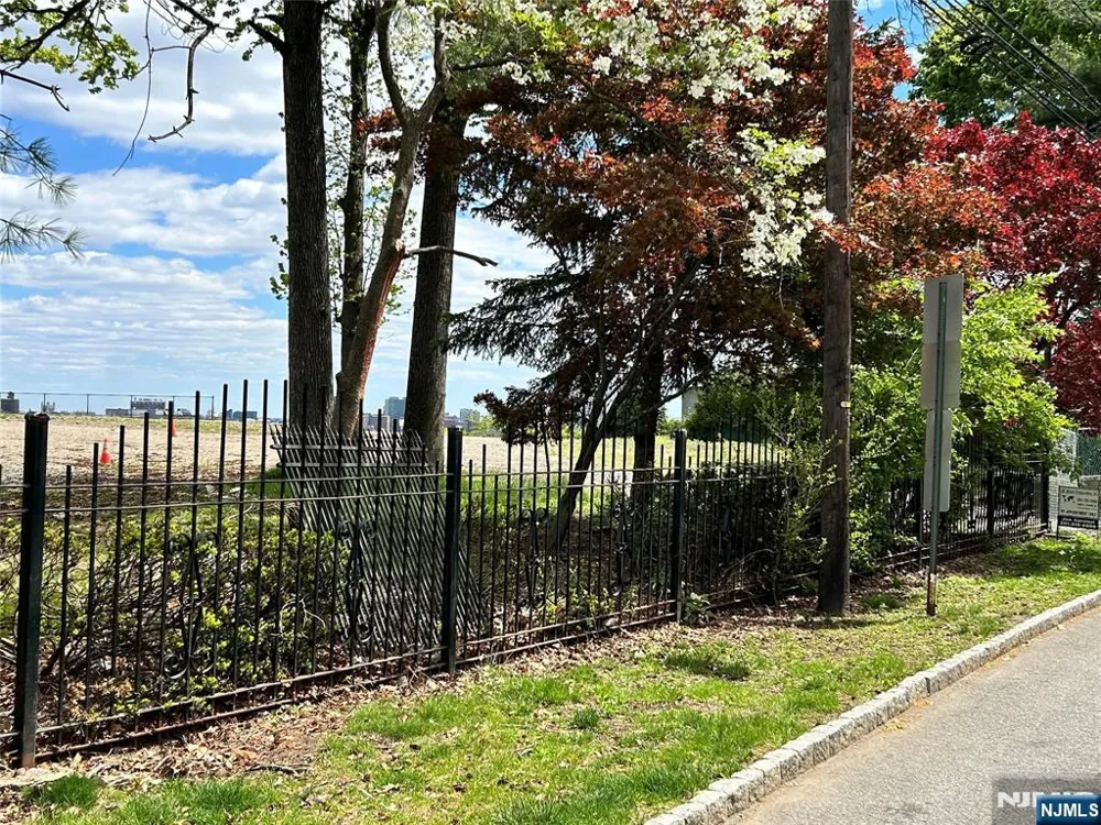 55 & 69 Bluff Road Fort Lee, NJ 07024