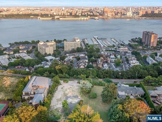 55 & 69 Bluff Road Fort Lee, NJ 07024