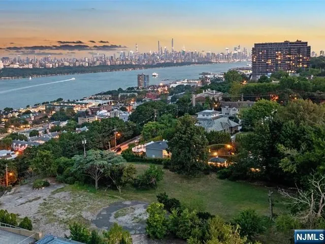 55 & 69 Bluff Road Fort Lee, NJ 07024