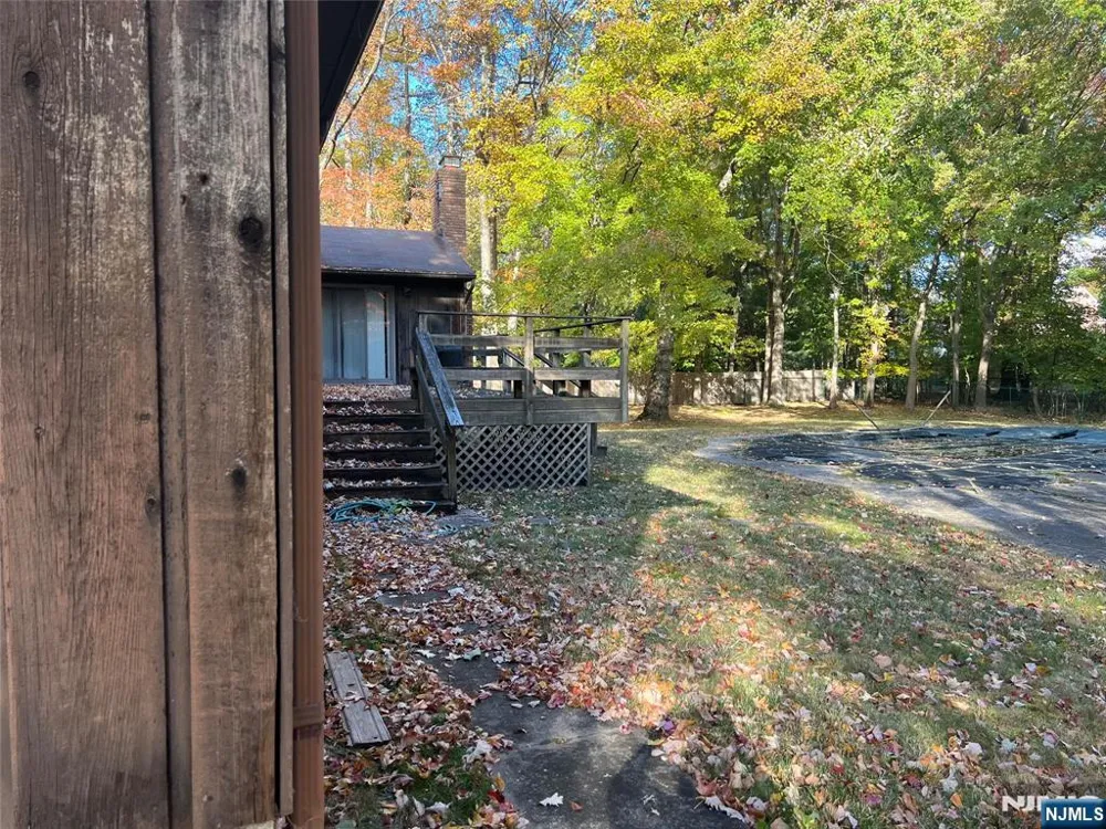 90 Dyer Court Norwood, NJ 07648