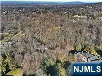 32 Litchfield Way Alpine, NJ 07620