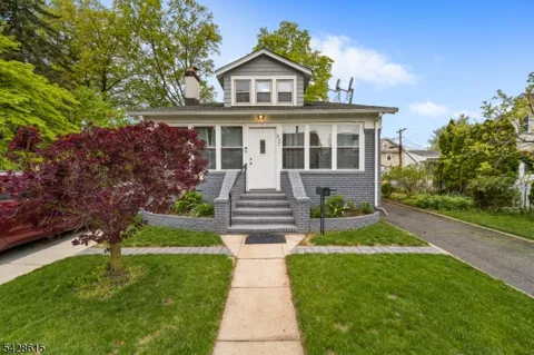 257 Brighton Ave